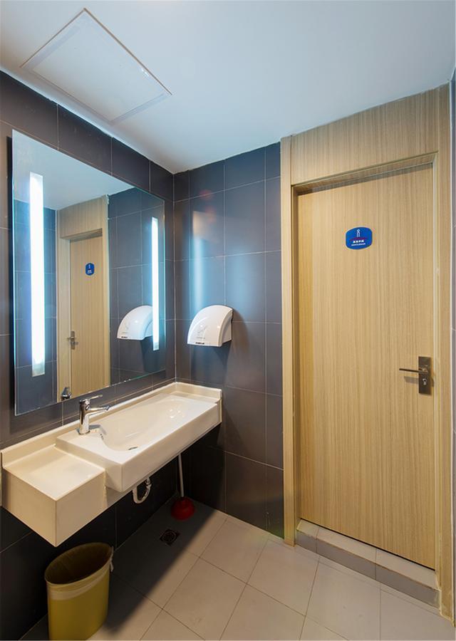 Hanting Hotel Nanjing Wutang Square 外观 照片